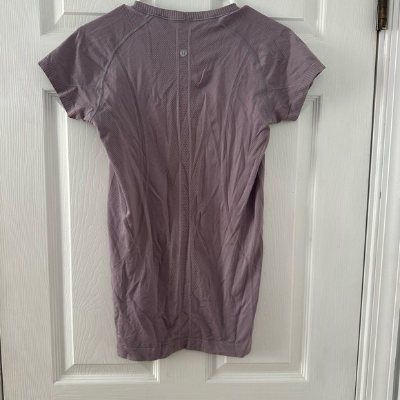 lululemon Swiftly short sleeve - Picture 2 of 2
